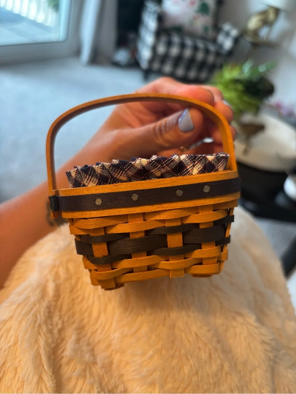 Longaberger J.W. Collection miniature 2001-2002 edition berry basket with liners